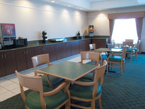 La Quinta By Wyndham Manteca - Hotel